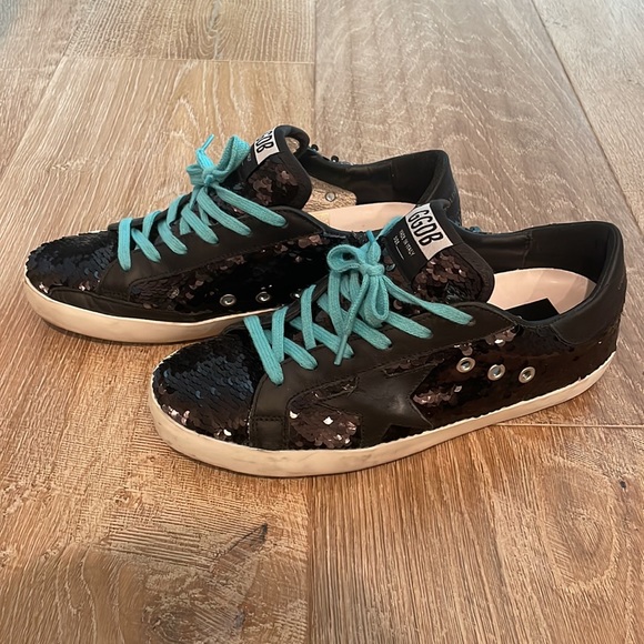 Golden Goose black sequins sneakers. Size 38. Cushioned inner sole. - Picture 2 of 7